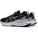 Asics Novablast 2