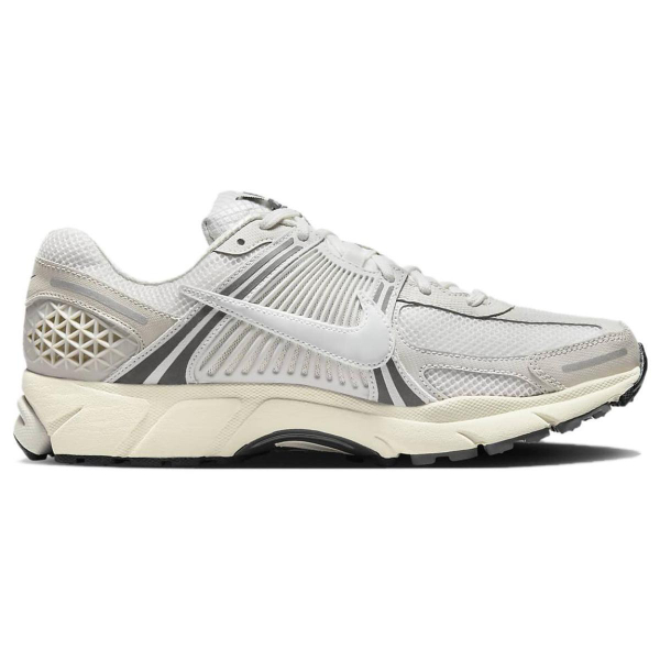 Nike Air Zoom Vomero 5