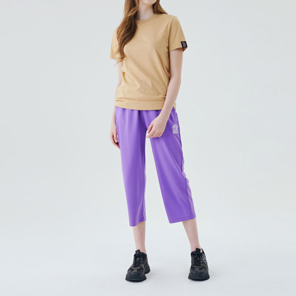 MLB T