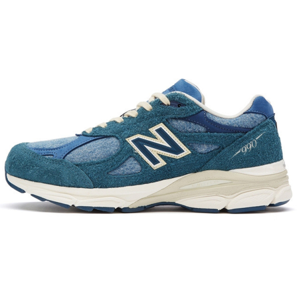 Levi’s x New Balance NB 990 V3