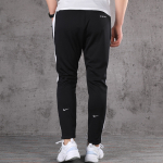 Nike Sportswear Swoosh