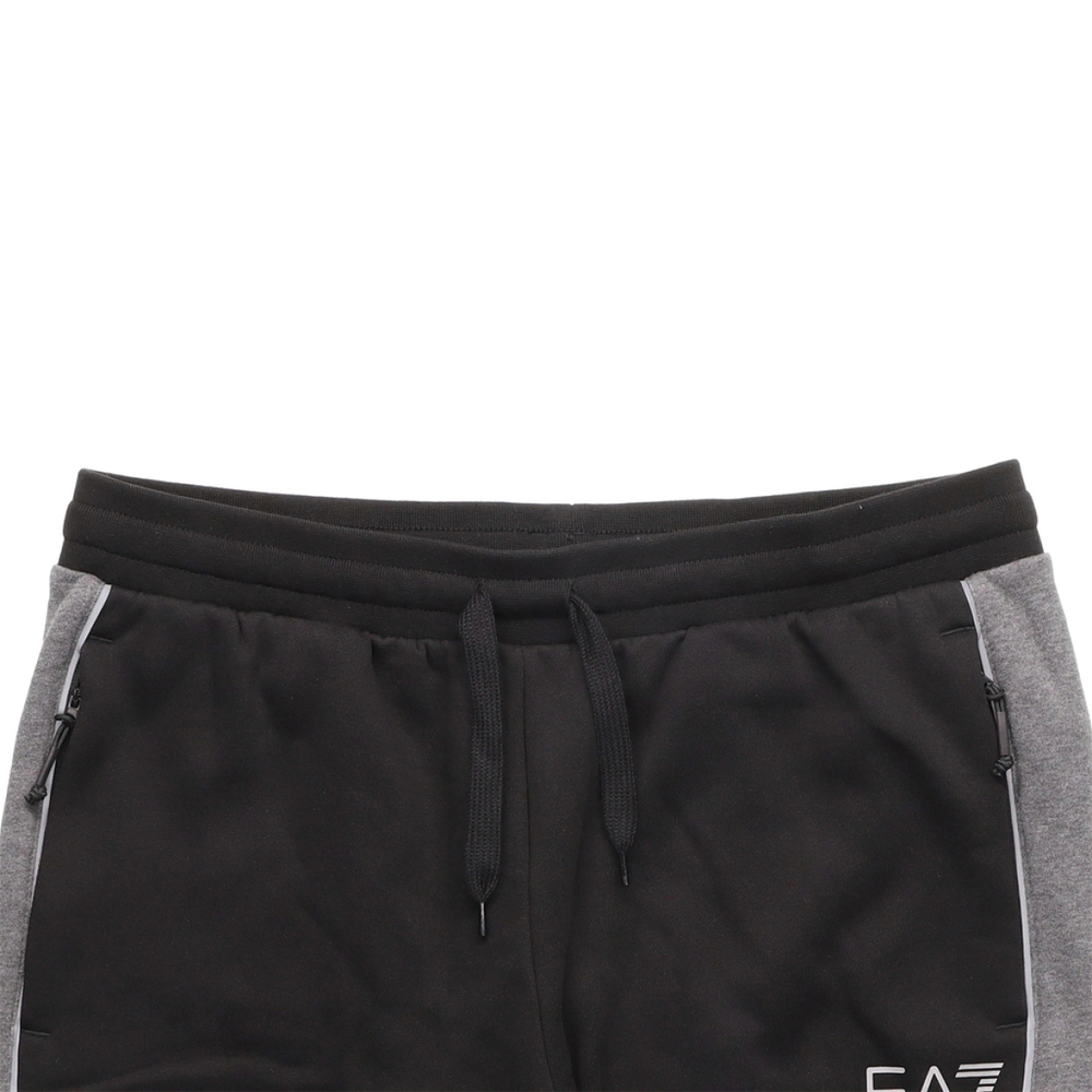 EMPORIO ARMANI EA7 Logo