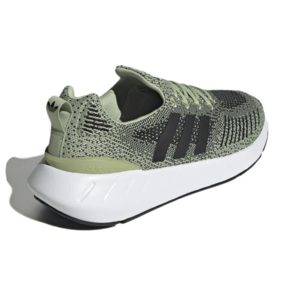 Adidas originals Swift Run 22