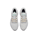 Nike Air Zoom Vomero 16