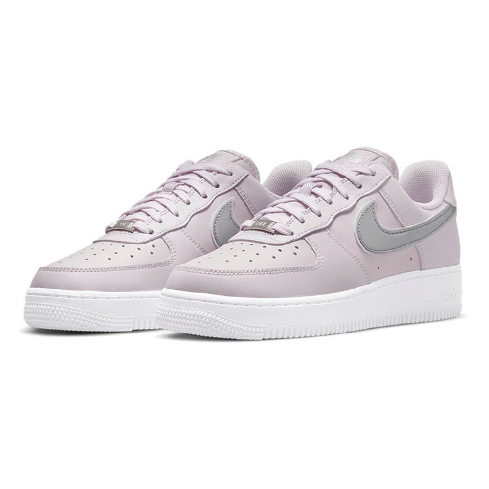 Nike Air Force 1 07 Essential