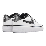 Nike Air Force 1 LV8