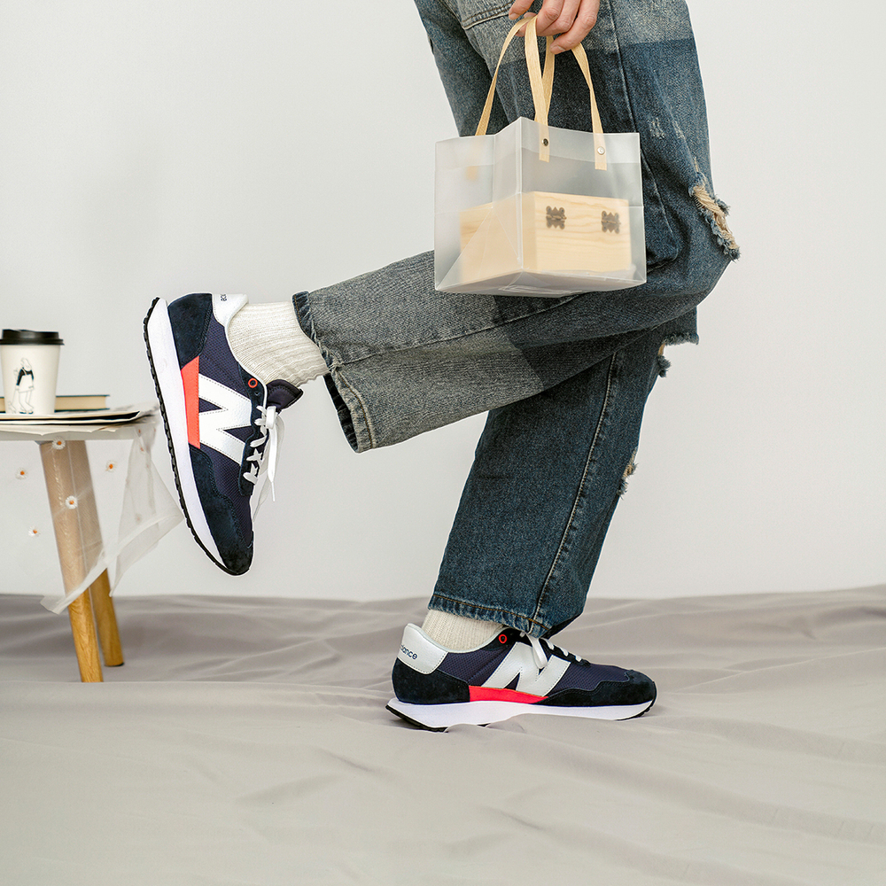Niko and ... x New Balance NB 237
