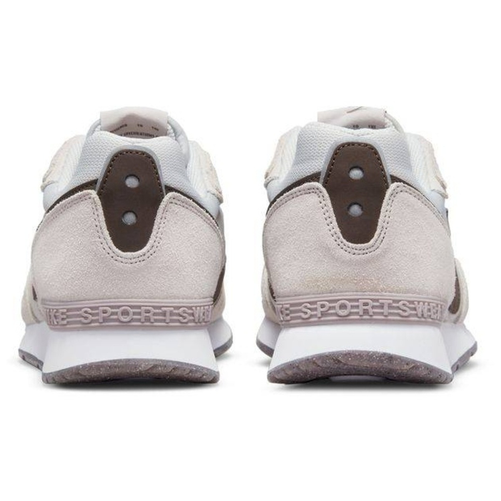Nike Venture Runner