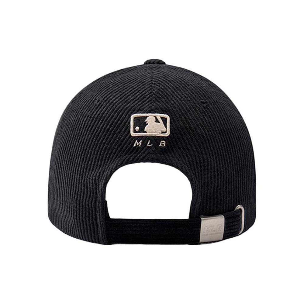 MLB Logo / / / /