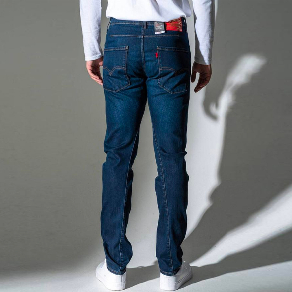 Levi’s 502