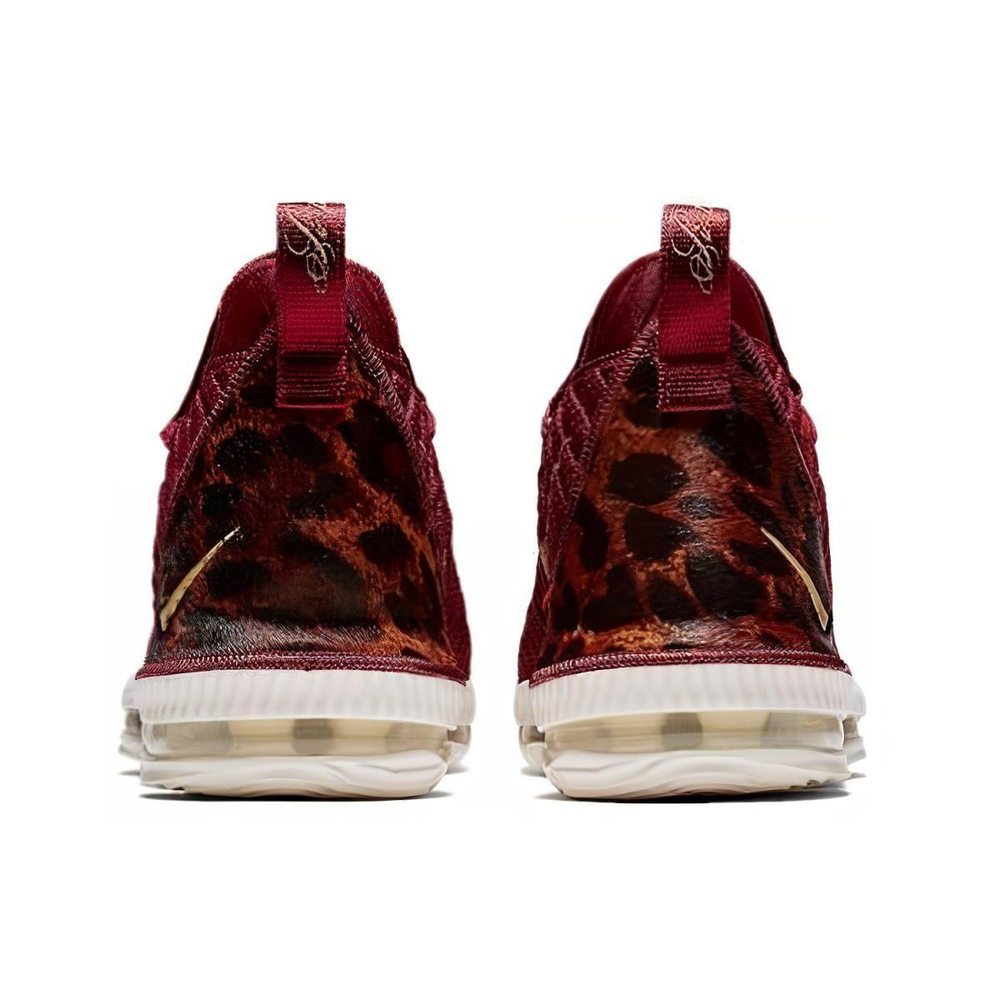Nike Lebron 16 King