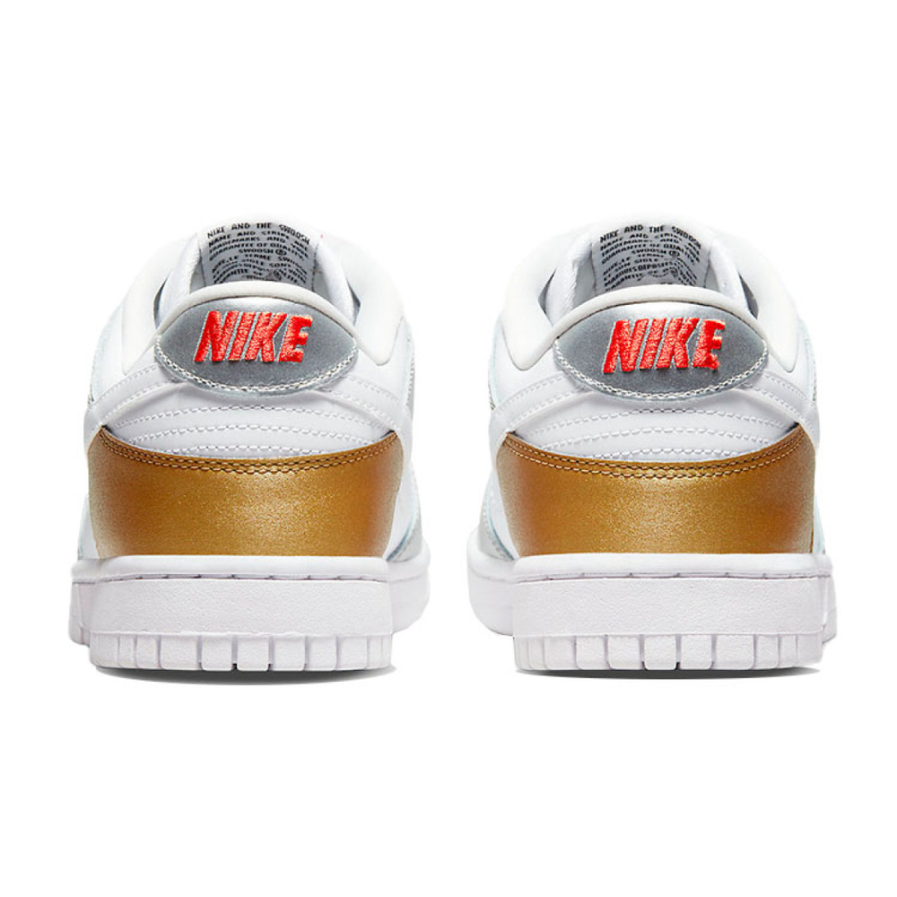 Nike Dunk "Metallic"