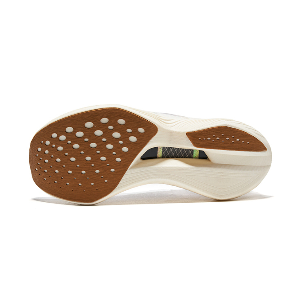 Saucony Endorphin Elite
