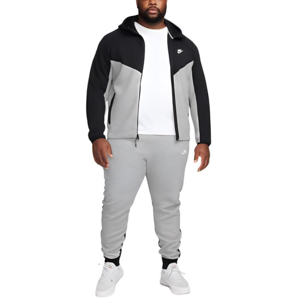 Nike Sportswear Tech Fleece Windrunner Logo