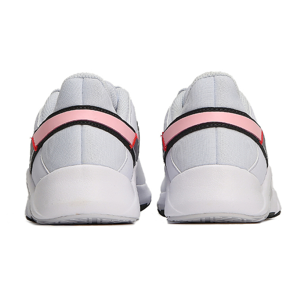 Nike Legend Essential 2
