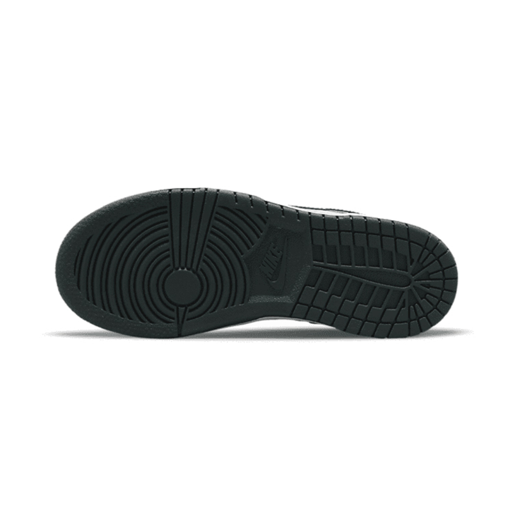 Nike Dunk SE "Sail Multi-Camo" LOGO