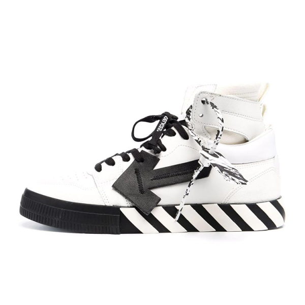 OFF-WHITE Off-Court