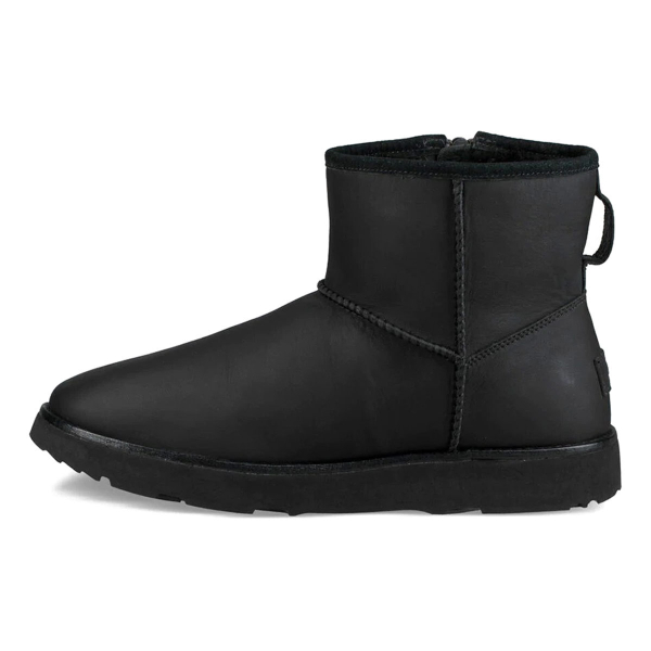 UGG Classic Mini Zip Waterproof