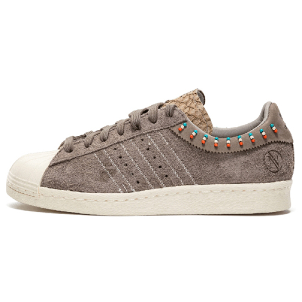 Adidas originals Superstar 80v x Invincible