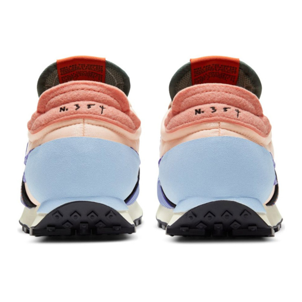 Nike Daybreak type "crimson tint"