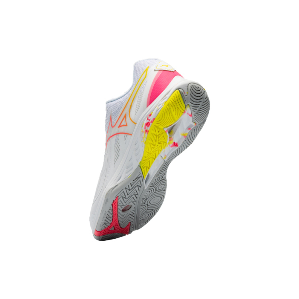 Mizuno Wave Claw Fang 2