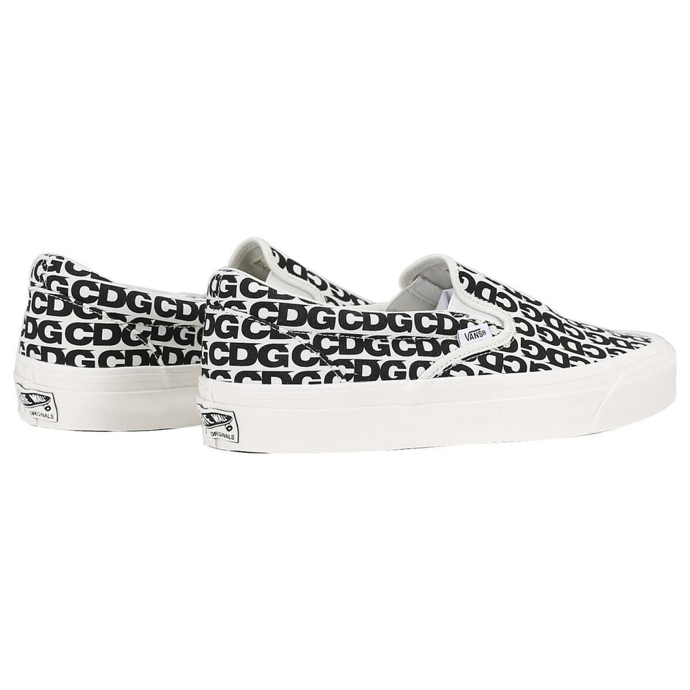 Comme Des Garcons x Vans slip-on
