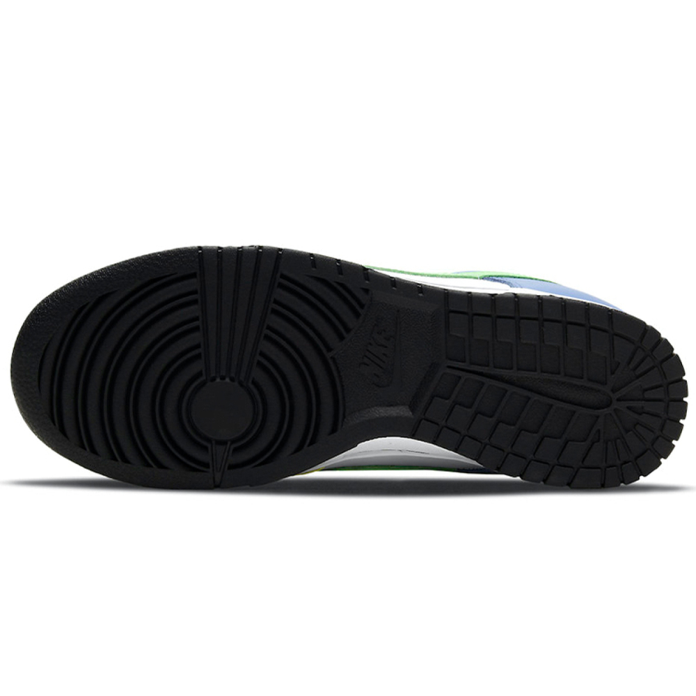 Nike Dunk "Green Strike"