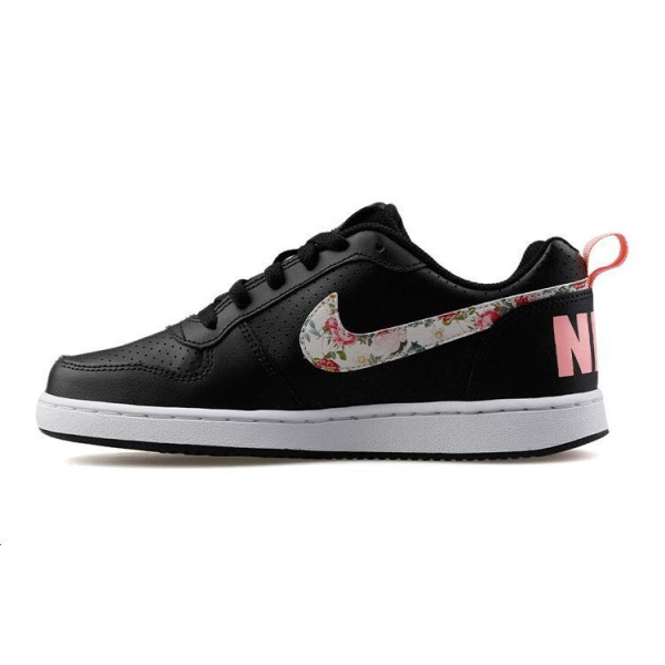 Nike Court Borough swoosh