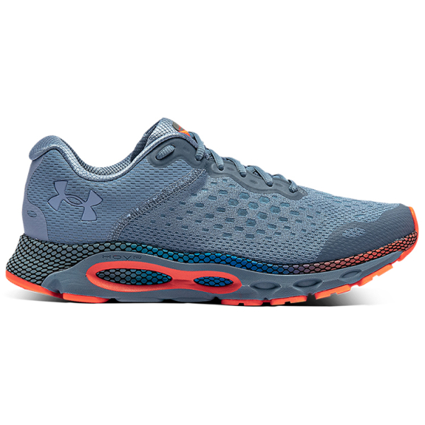 Under Armour Infinite 3