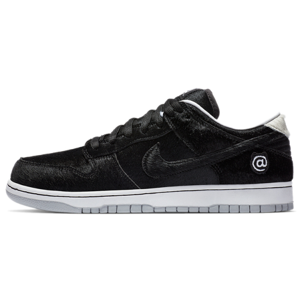 Medicom Toy x Nike Dunk SB og qs“be@rbrick”