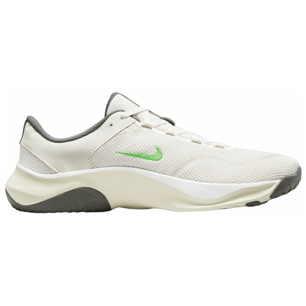 Nike Legend Essential 3