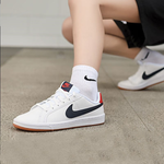 Nike Court Royale