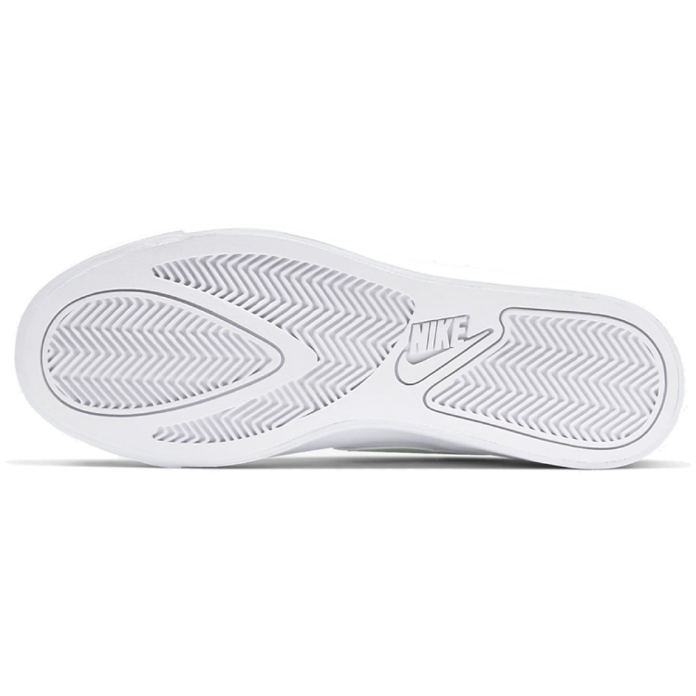 Nike Court Royale