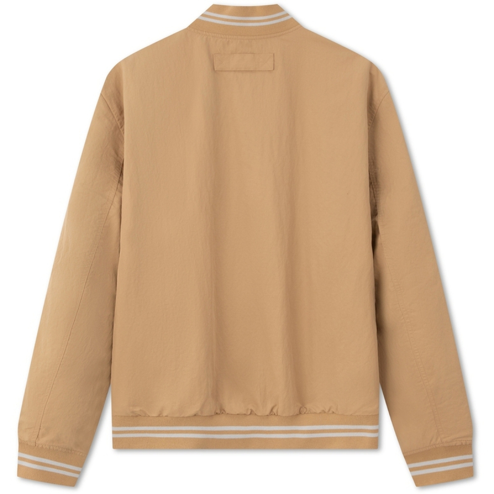 Tommy Hilfiger /