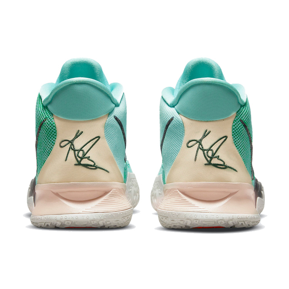Nike Kyrie 7 Copa