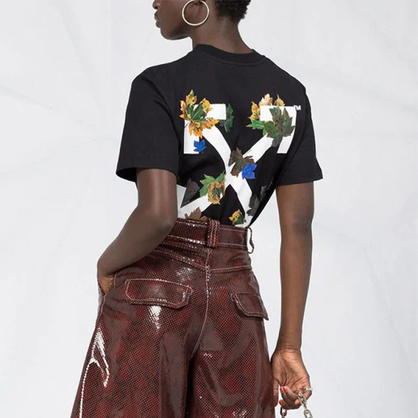OFF-WHITE T