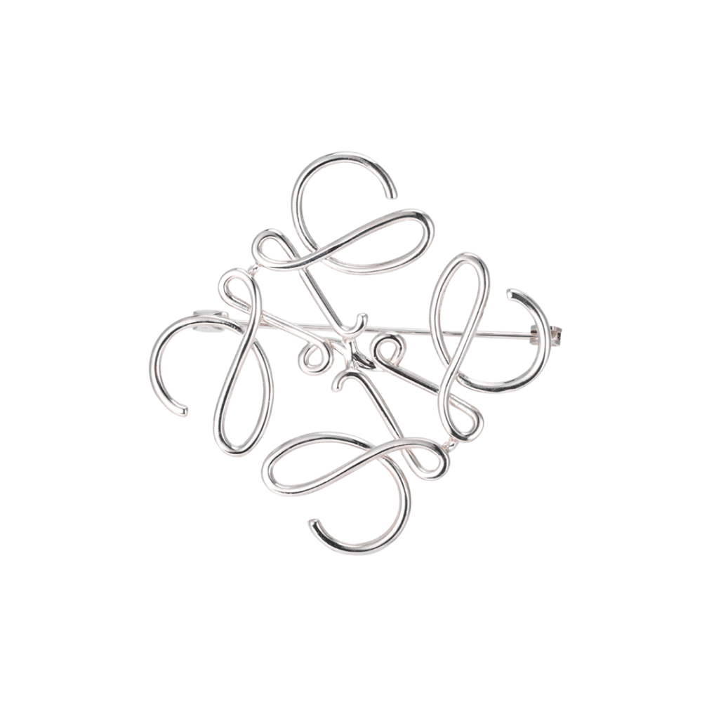 LOEWE Anagram