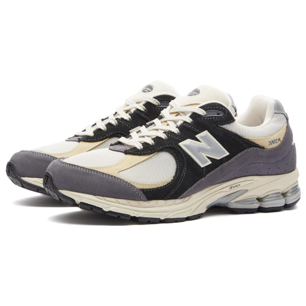 New Balance NB 2002R