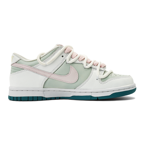 【 】 Nike Dunk Low GS