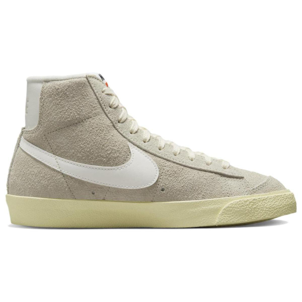 Nike Blazer 77 Vintage "Light Bone Suede"