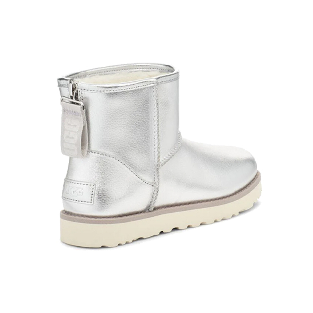 UGG Classic Mini