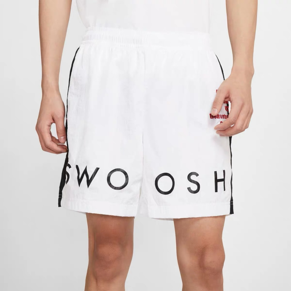 Nike Sportswear Swoosh