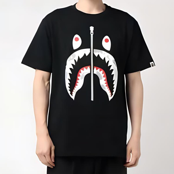 A BATHING APE T