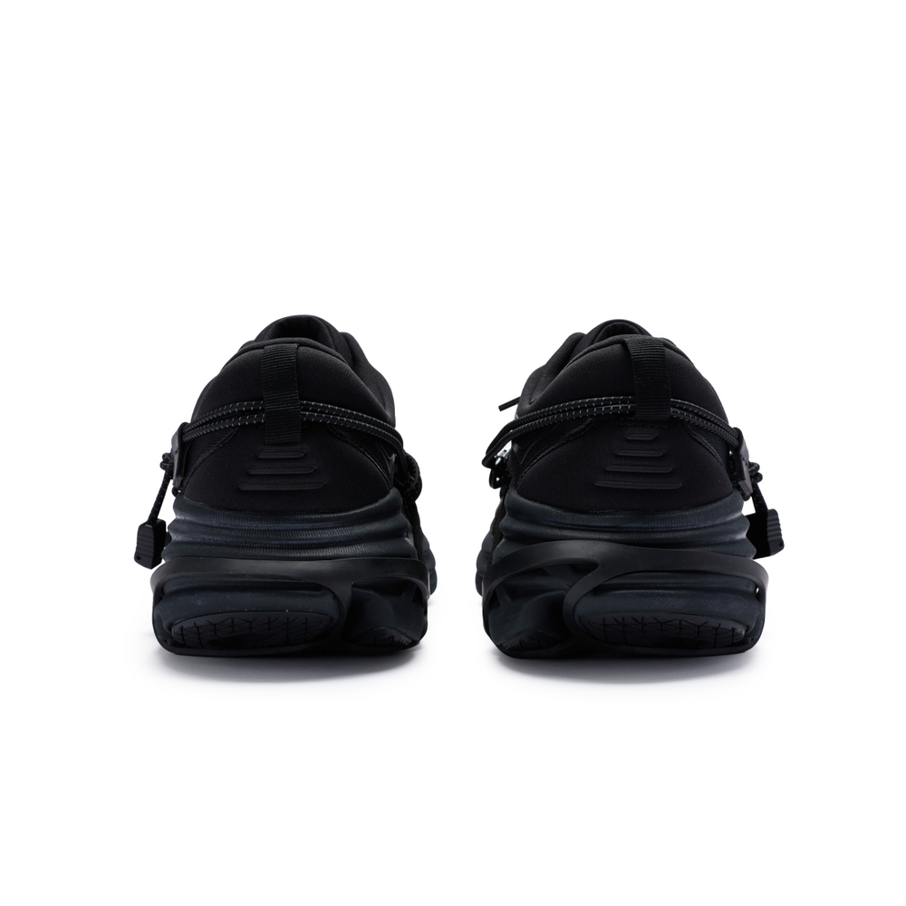 【 】 HOKA ONE ONE Bondi 8 811