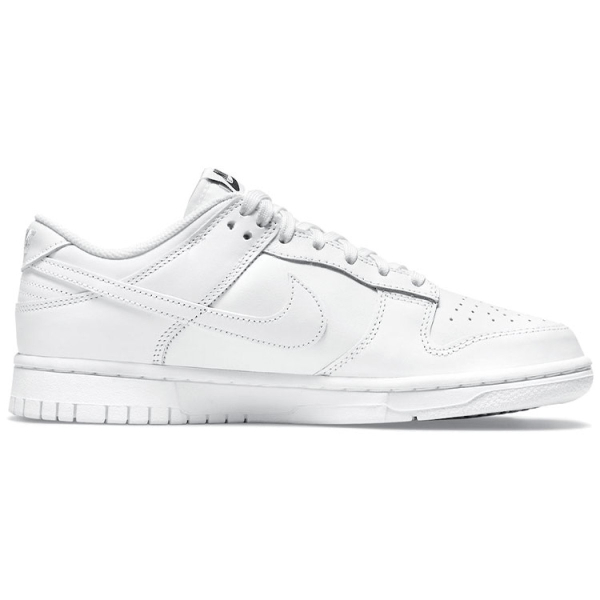 Nike Dunk triple white