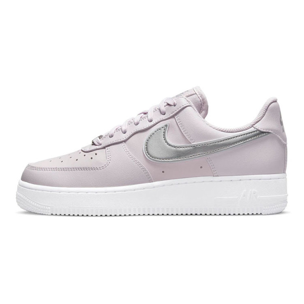Nike Air Force 1 07 Essential