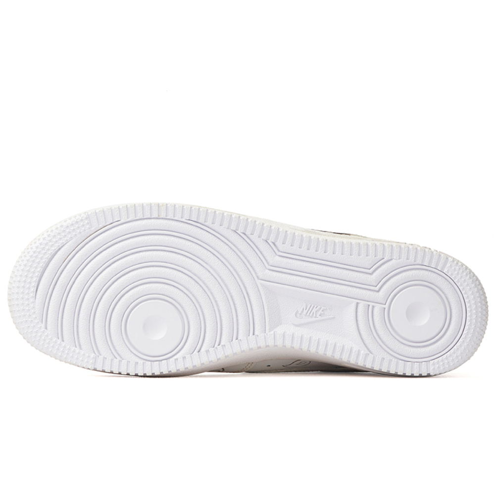 【 】 Nike Air Force 1 07