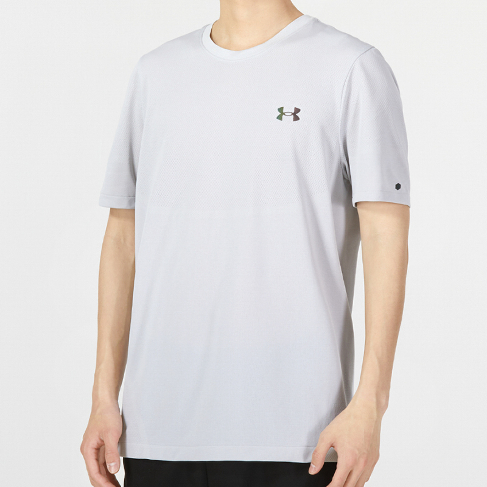 Under Armour T