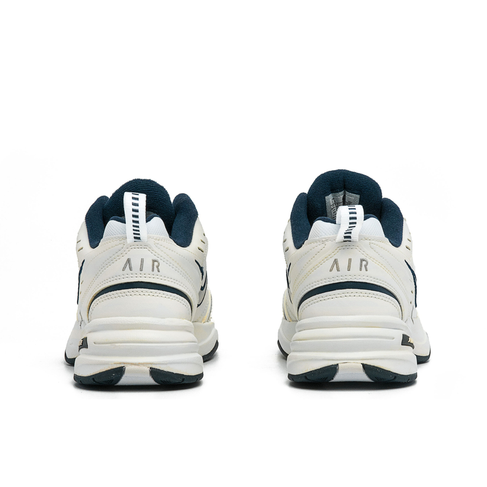 【 】 Nike Air Monarch 4
