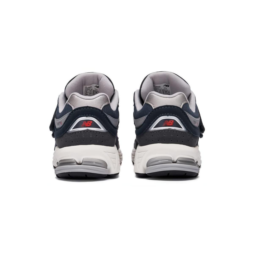 New Balance NB 2002R